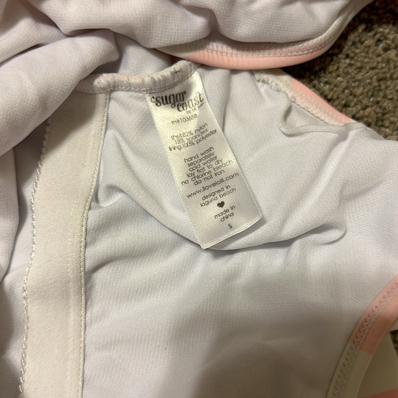 Ruffle Sleeve One Piece Swimsuit (S) - Picture 4 of 5